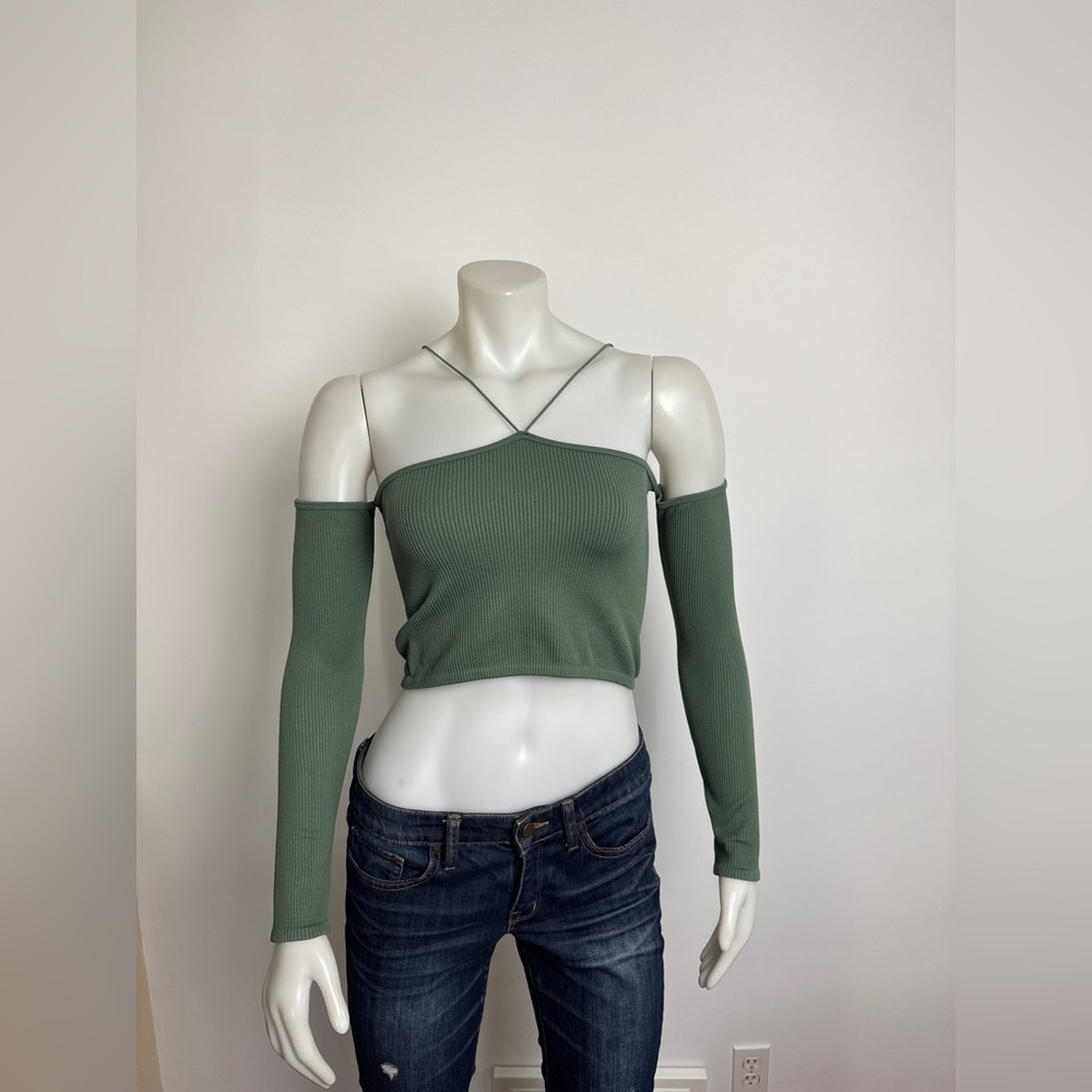 NWT - ZARA - Green ribbed Open shoulder Cropped top. M/L - Picture 2 of 9